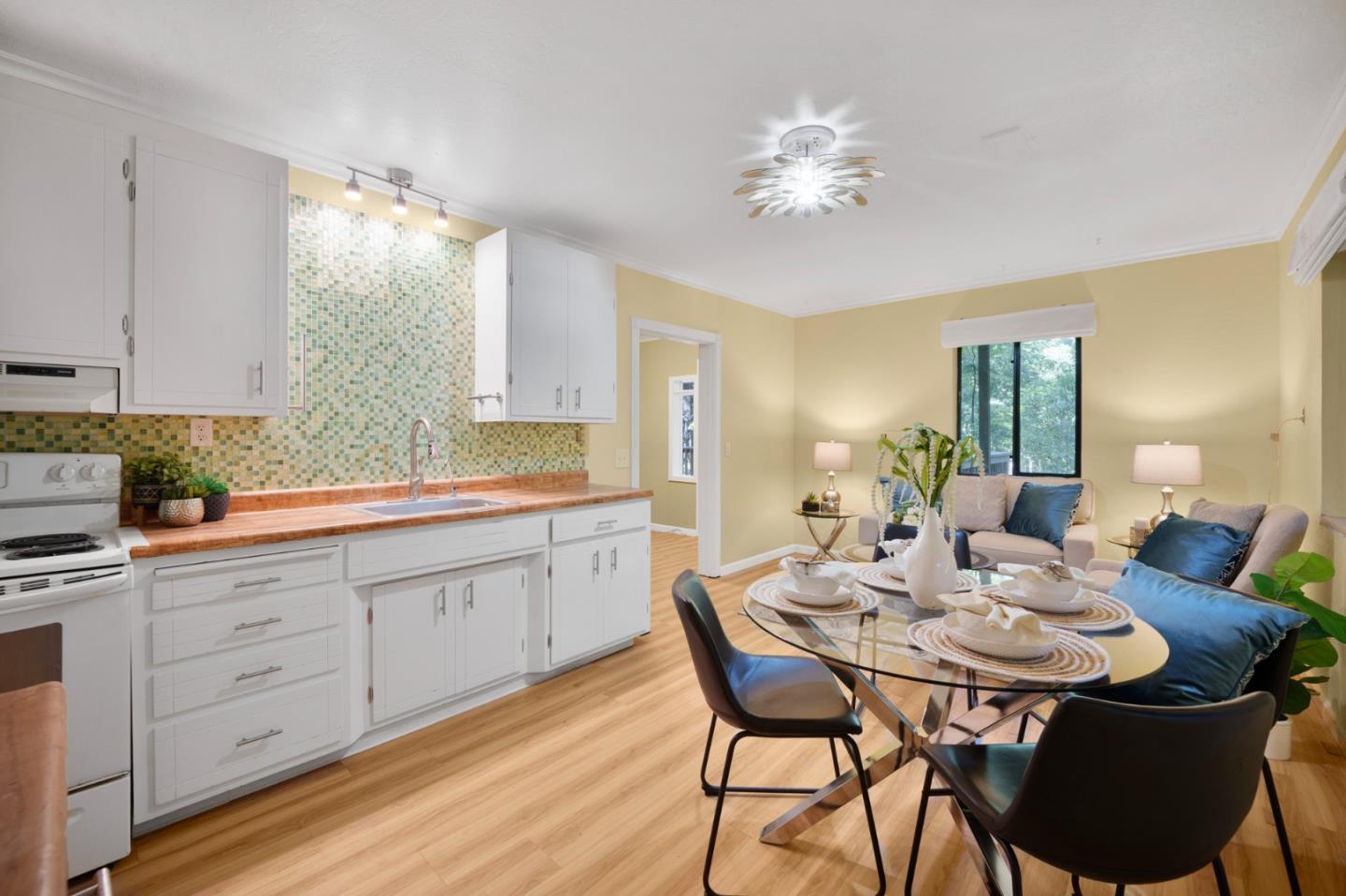 Detail Gallery Image 7 of 40 For 17855 Kiowa Trl, Los Gatos,  CA 95033 - 5 Beds | 3 Baths