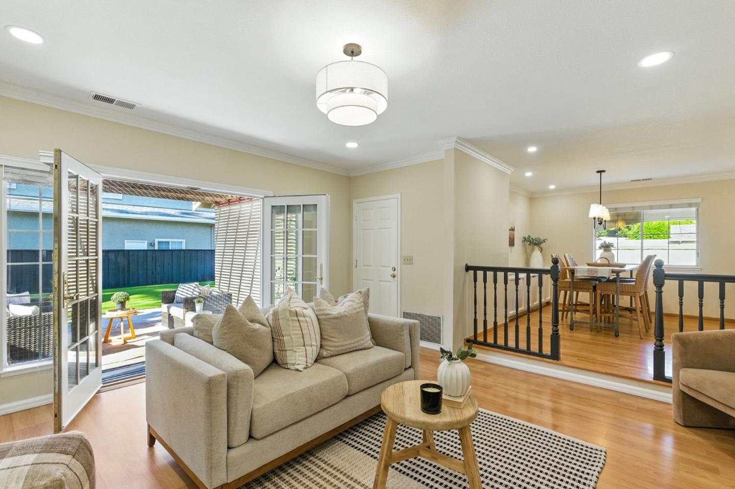 Detail Gallery Image 21 of 42 For 2188 Yorkshire Way, Mountain View,  CA 94040 - 3 Beds | 2 Baths
