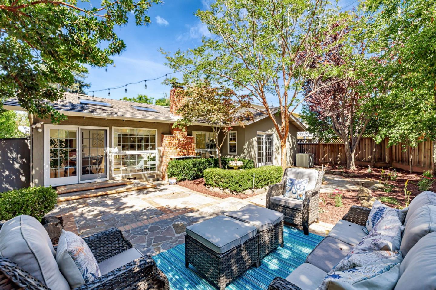 Detail Gallery Image 33 of 43 For 650 Hyde Park, Sunnyvale,  CA 94087 - 3 Beds | 2 Baths