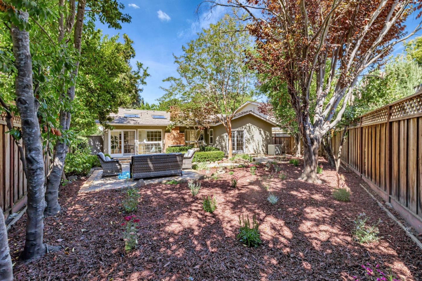 Detail Gallery Image 36 of 43 For 650 Hyde Park, Sunnyvale,  CA 94087 - 3 Beds | 2 Baths
