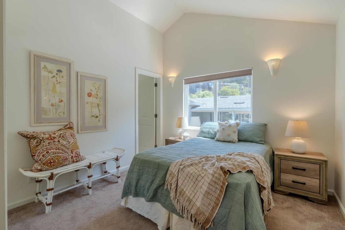 Detail Gallery Image 40 of 67 For 647 Canyon Dr, Pacifica,  CA 94044 - 4 Beds | 3 Baths