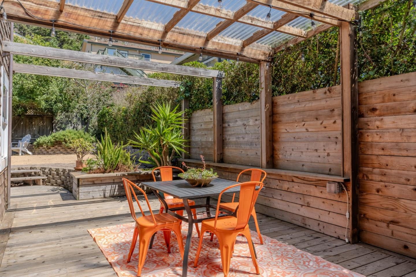 Detail Gallery Image 49 of 67 For 647 Canyon Dr, Pacifica,  CA 94044 - 4 Beds | 3 Baths