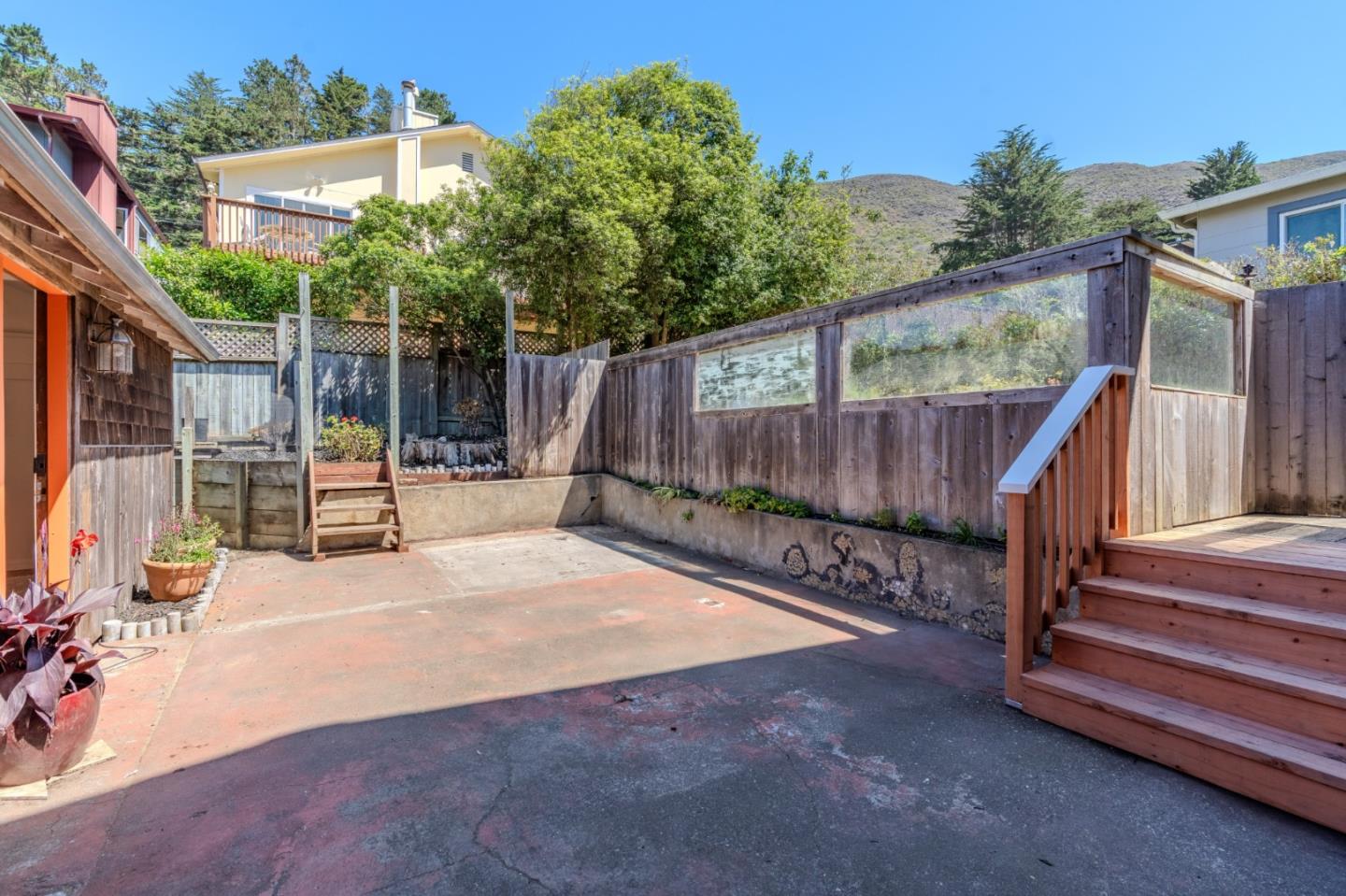 Detail Gallery Image 56 of 67 For 647 Canyon Dr, Pacifica,  CA 94044 - 4 Beds | 3 Baths
