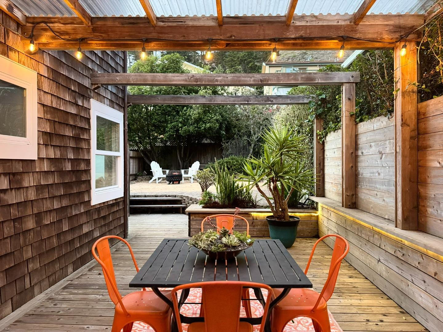 Detail Gallery Image 61 of 67 For 647 Canyon Dr, Pacifica,  CA 94044 - 4 Beds | 3 Baths