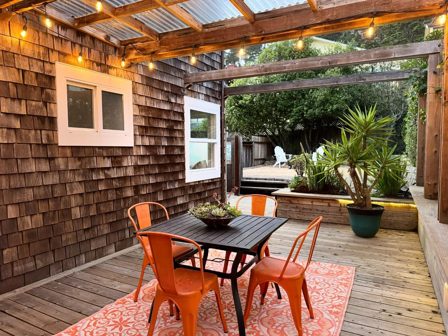 Detail Gallery Image 62 of 67 For 647 Canyon Dr, Pacifica,  CA 94044 - 4 Beds | 3 Baths