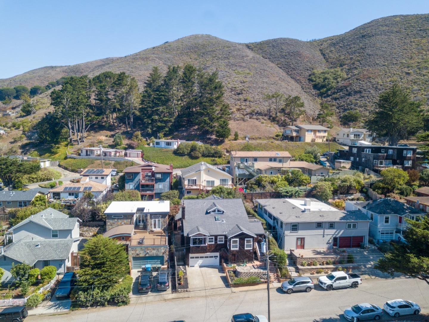 Detail Gallery Image 65 of 67 For 647 Canyon Dr, Pacifica,  CA 94044 - 4 Beds | 3 Baths