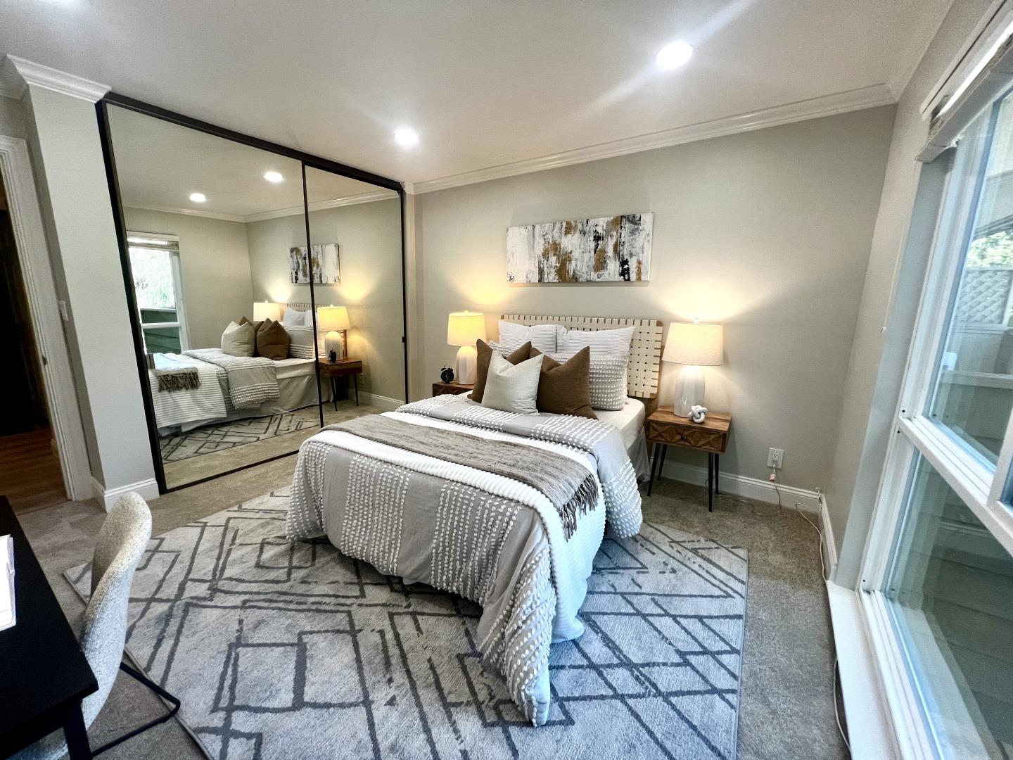 Detail Gallery Image 13 of 23 For 1031 Crestview Dr #206,  Mountain View,  CA 94040 - 2 Beds | 2 Baths
