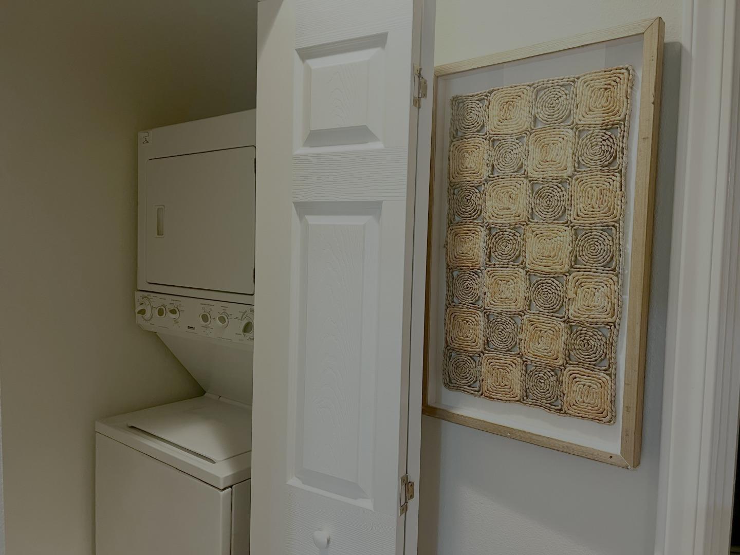 Detail Gallery Image 14 of 23 For 1031 Crestview Dr #206,  Mountain View,  CA 94040 - 2 Beds | 2 Baths