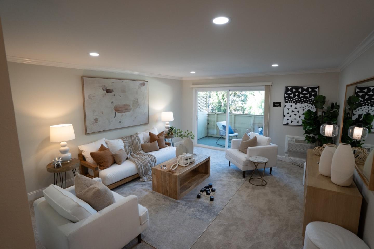 Detail Gallery Image 4 of 23 For 1031 Crestview Dr #206,  Mountain View,  CA 94040 - 2 Beds | 2 Baths