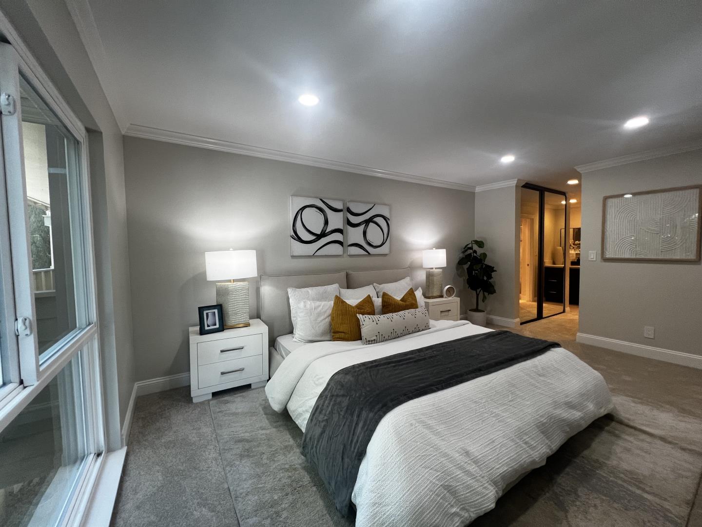 Detail Gallery Image 8 of 23 For 1031 Crestview Dr #206,  Mountain View,  CA 94040 - 2 Beds | 2 Baths
