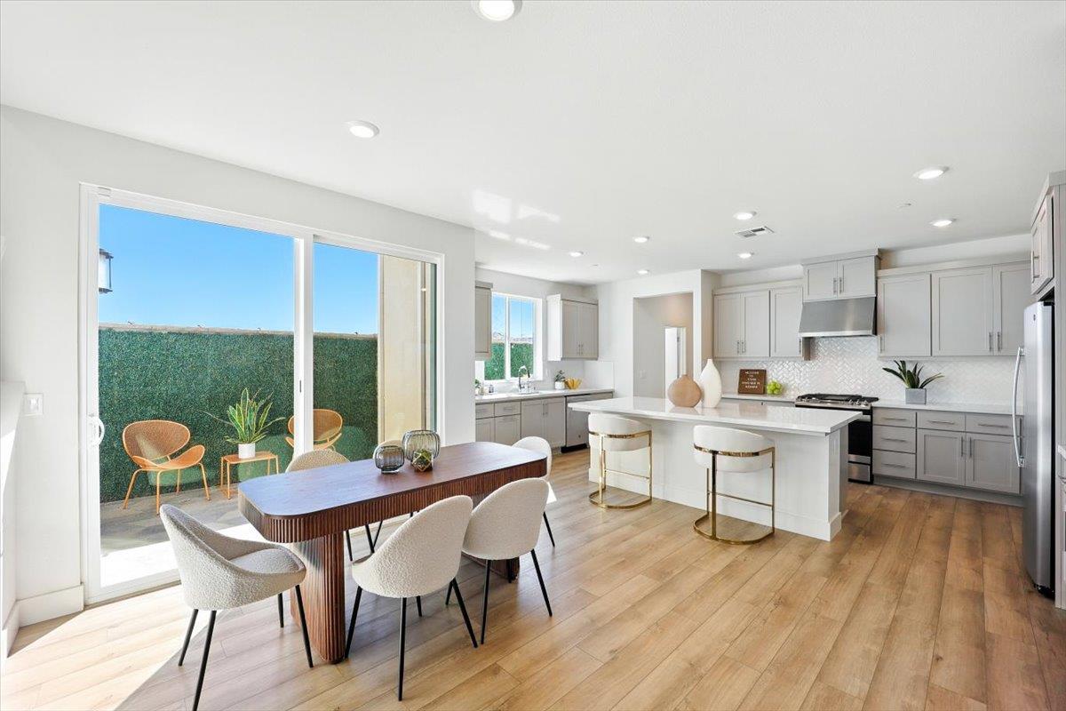 Detail Gallery Image 14 of 67 For 37256 Sand Bar Pl, Newark,  CA 94560 - 4 Beds | 3/1 Baths