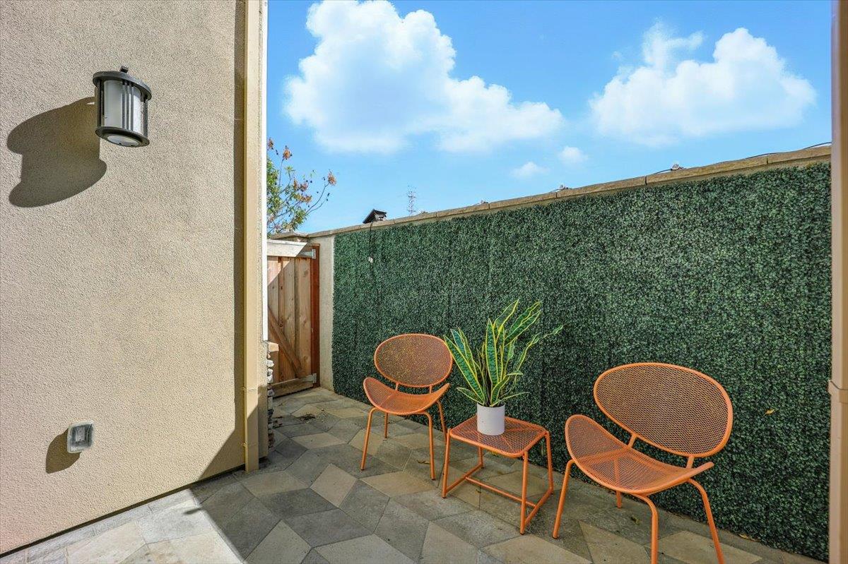 Detail Gallery Image 17 of 67 For 37256 Sand Bar Pl, Newark,  CA 94560 - 4 Beds | 3/1 Baths