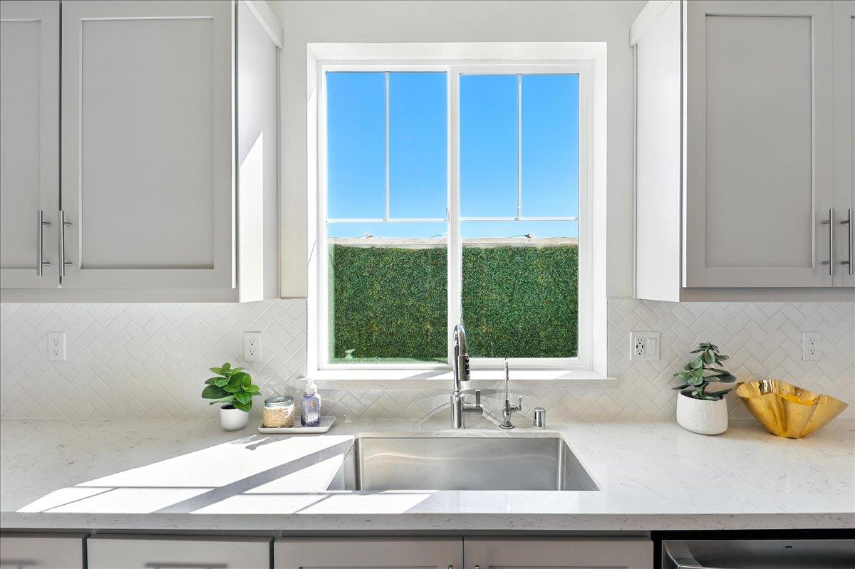 Detail Gallery Image 20 of 67 For 37256 Sand Bar Pl, Newark,  CA 94560 - 4 Beds | 3/1 Baths