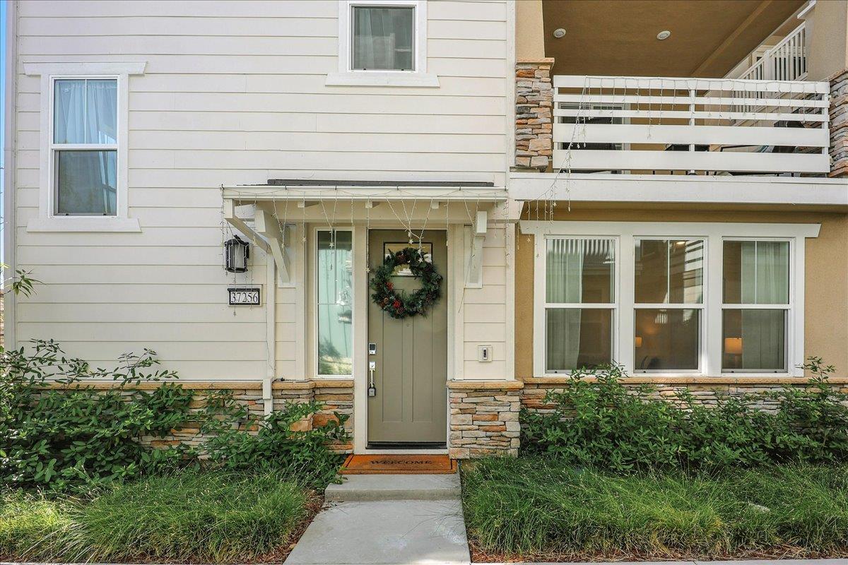 Detail Gallery Image 7 of 67 For 37256 Sand Bar Pl, Newark,  CA 94560 - 4 Beds | 3/1 Baths