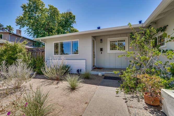 Detail Gallery Image 3 of 66 For 898 La Plata Plz, Campbell,  CA 95008 - 3 Beds | 2 Baths
