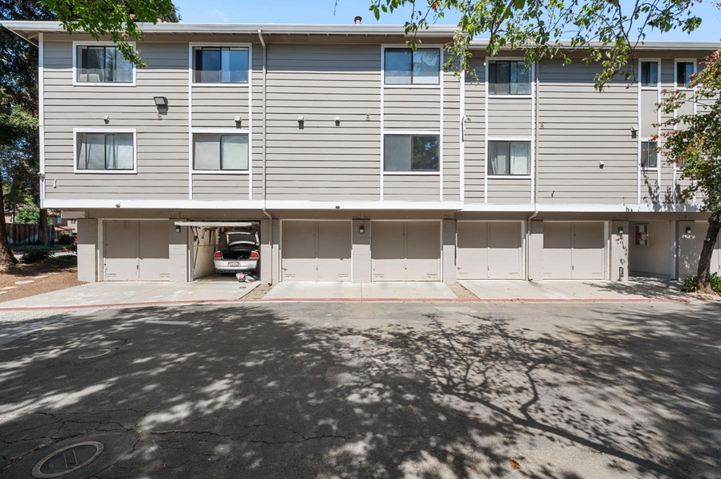 Detail Gallery Image 18 of 24 For 316 Stonegate Cir, San Jose,  CA 95110 - 1 Beds | 1 Baths