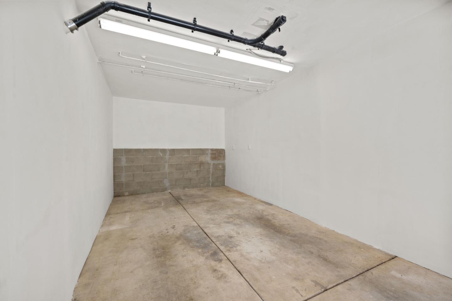 Detail Gallery Image 20 of 24 For 316 Stonegate Cir, San Jose,  CA 95110 - 1 Beds | 1 Baths