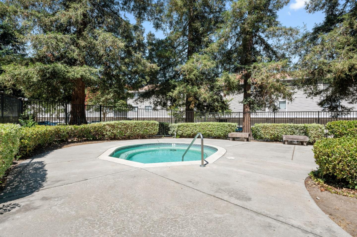 Detail Gallery Image 23 of 24 For 316 Stonegate Cir, San Jose,  CA 95110 - 1 Beds | 1 Baths