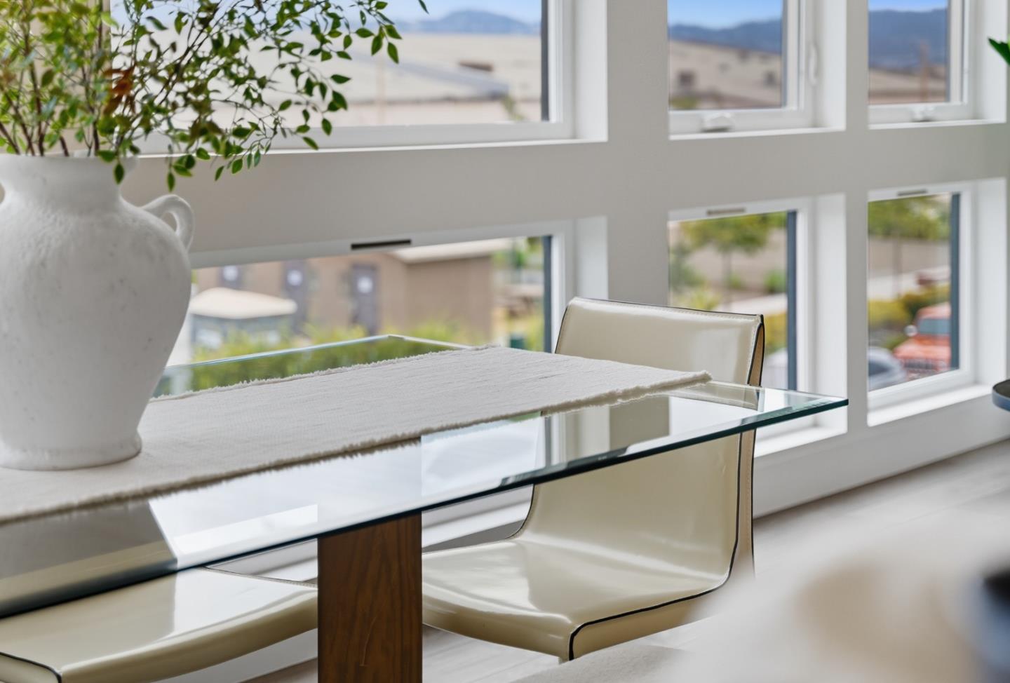 Detail Gallery Image 27 of 45 For 142 Coronado Ave, Alameda,  CA 94501 - 4 Beds | 4 Baths