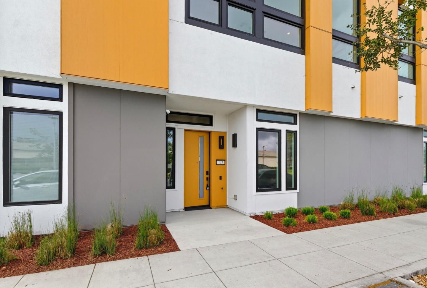 Detail Gallery Image 3 of 45 For 142 Coronado Ave, Alameda,  CA 94501 - 4 Beds | 4 Baths