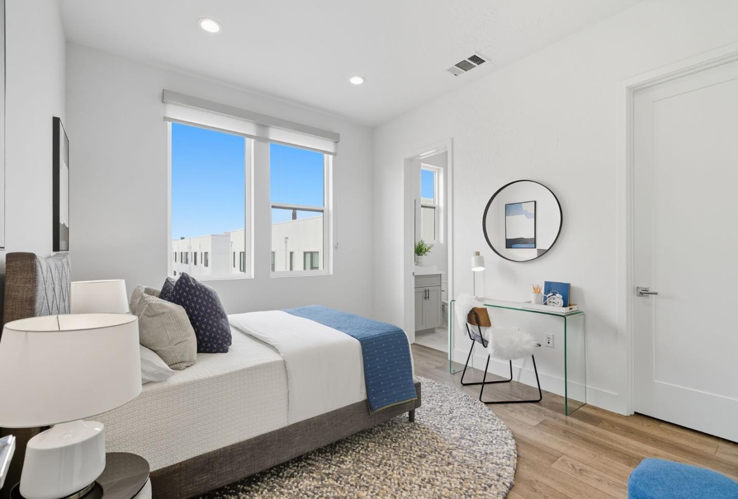 Detail Gallery Image 33 of 45 For 142 Coronado Ave, Alameda,  CA 94501 - 4 Beds | 4 Baths
