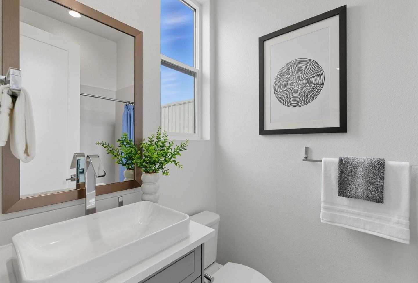 Detail Gallery Image 34 of 45 For 142 Coronado Ave, Alameda,  CA 94501 - 4 Beds | 4 Baths