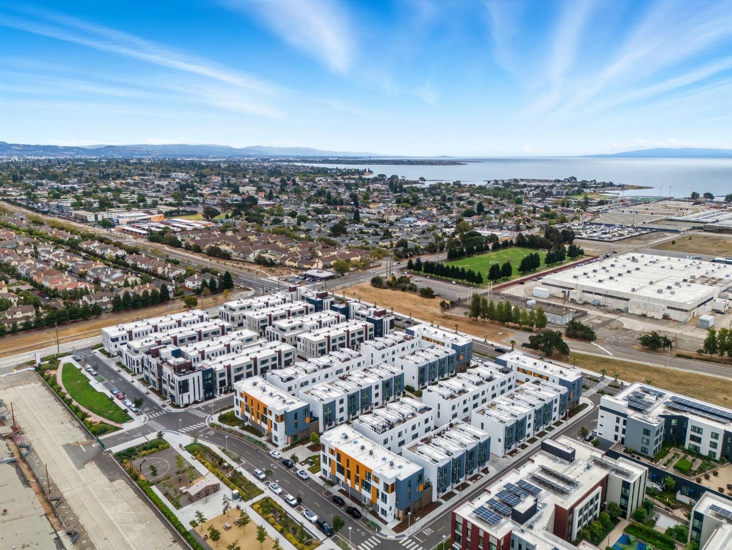 Detail Gallery Image 40 of 45 For 142 Coronado Ave, Alameda,  CA 94501 - 4 Beds | 4 Baths
