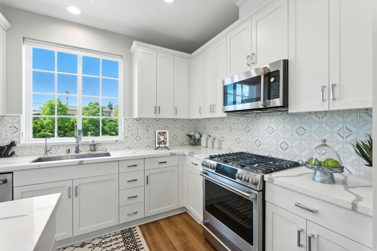 Detail Gallery Image 13 of 34 For 5879 Caleb Ct, Newark,  CA 94560 - 4 Beds | 3/1 Baths