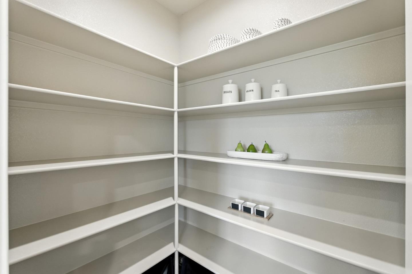 Detail Gallery Image 14 of 34 For 5879 Caleb Ct, Newark,  CA 94560 - 4 Beds | 3/1 Baths