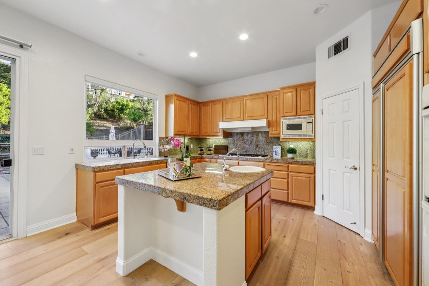 Detail Gallery Image 11 of 80 For 5678 Algonquin Way, San Jose,  CA 95138 - 4 Beds | 5/1 Baths