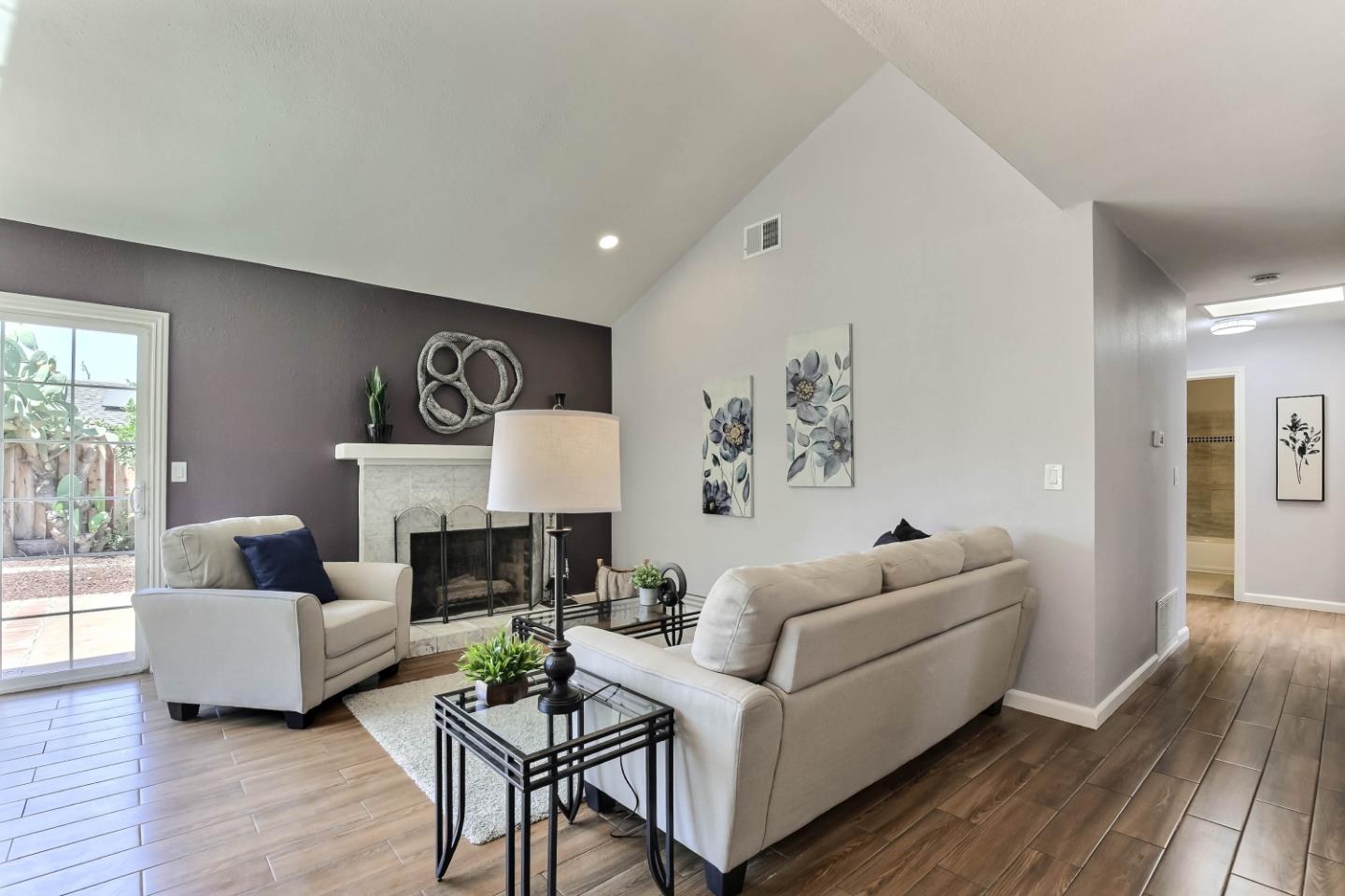 Detail Gallery Image 5 of 20 For 1165 Camano Ct, San Jose,  CA 95122 - 4 Beds | 2 Baths
