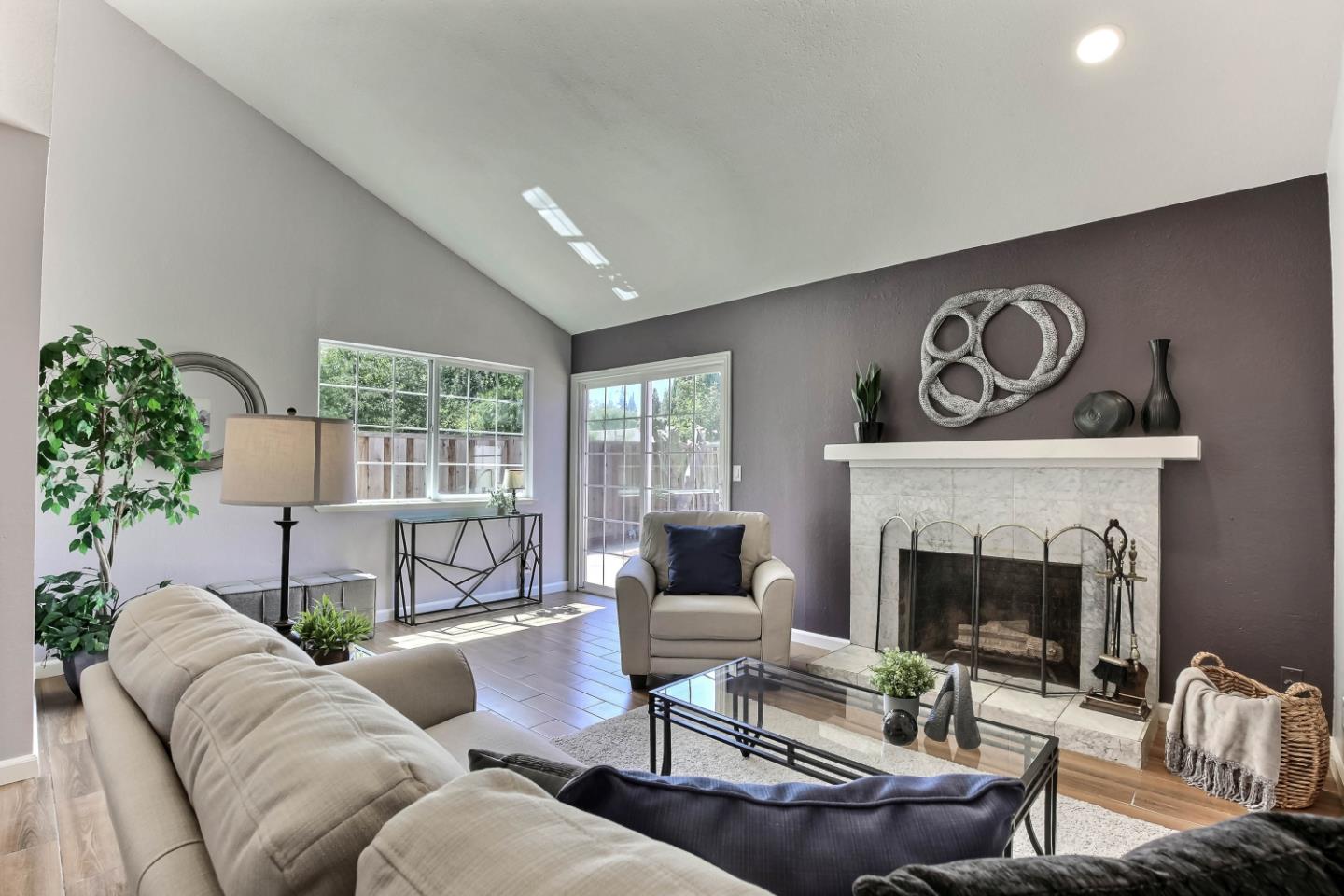 Detail Gallery Image 6 of 20 For 1165 Camano Ct, San Jose,  CA 95122 - 4 Beds | 2 Baths
