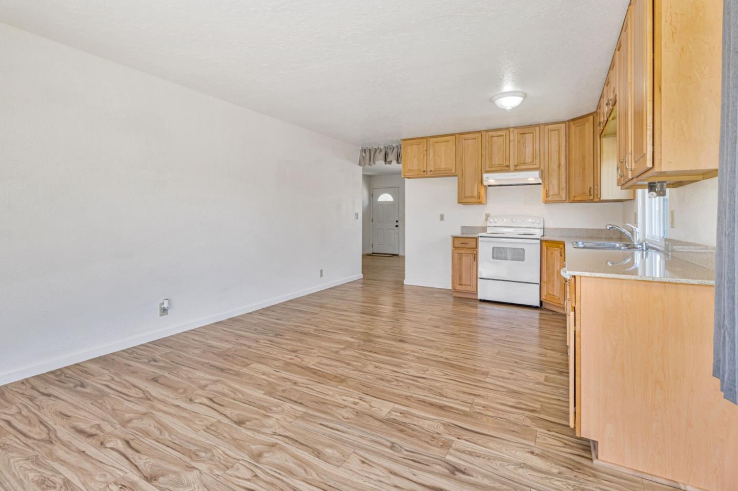 Detail Gallery Image 13 of 39 For 17061 Teak Ct, Morgan Hill,  CA 95037 - 4 Beds | 2 Baths