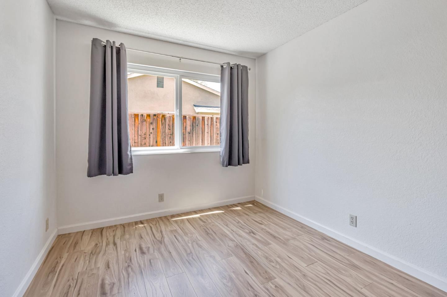 Detail Gallery Image 18 of 39 For 17061 Teak Ct, Morgan Hill,  CA 95037 - 4 Beds | 2 Baths