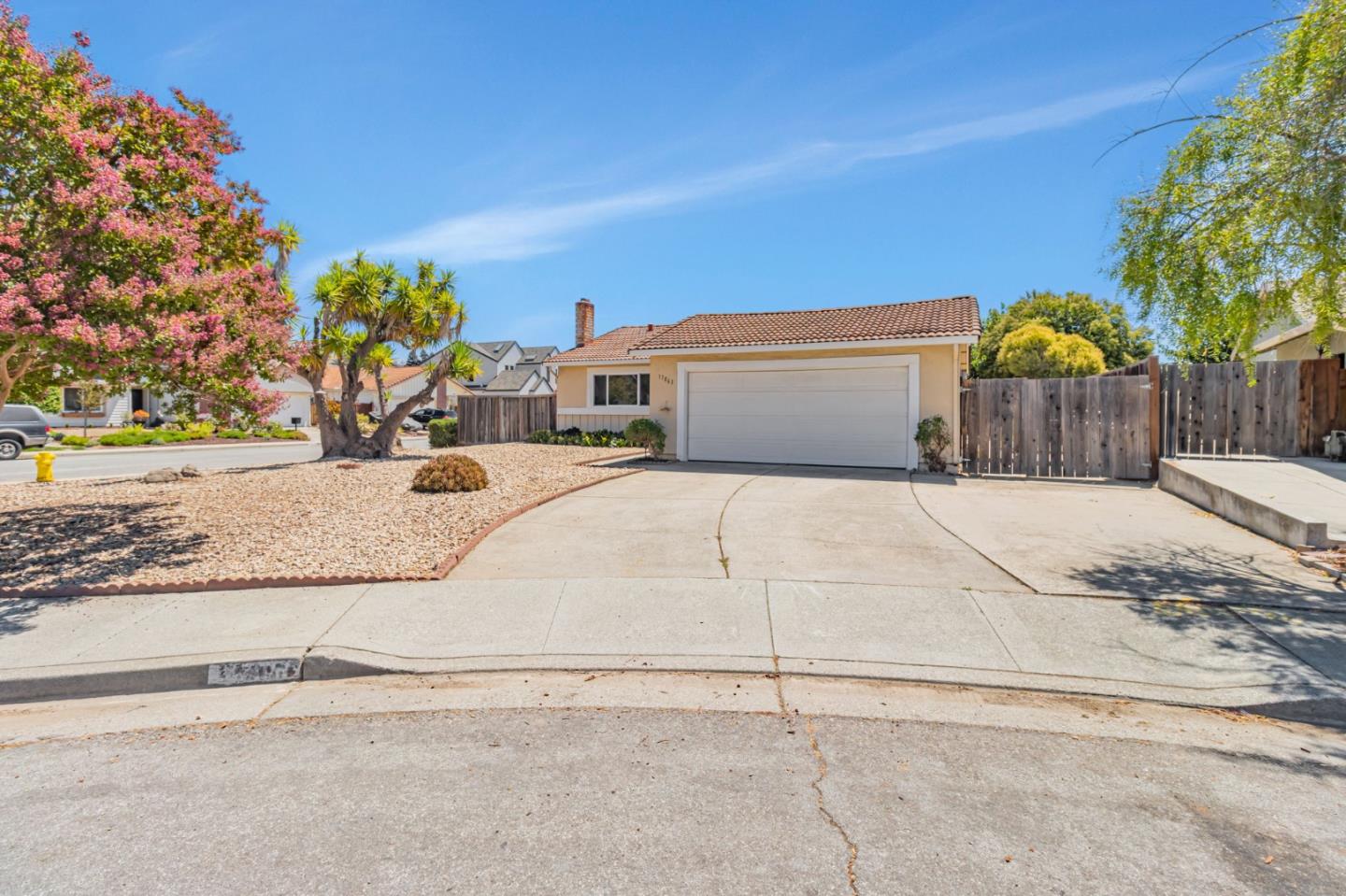 Detail Gallery Image 4 of 39 For 17061 Teak Ct, Morgan Hill,  CA 95037 - 4 Beds | 2 Baths