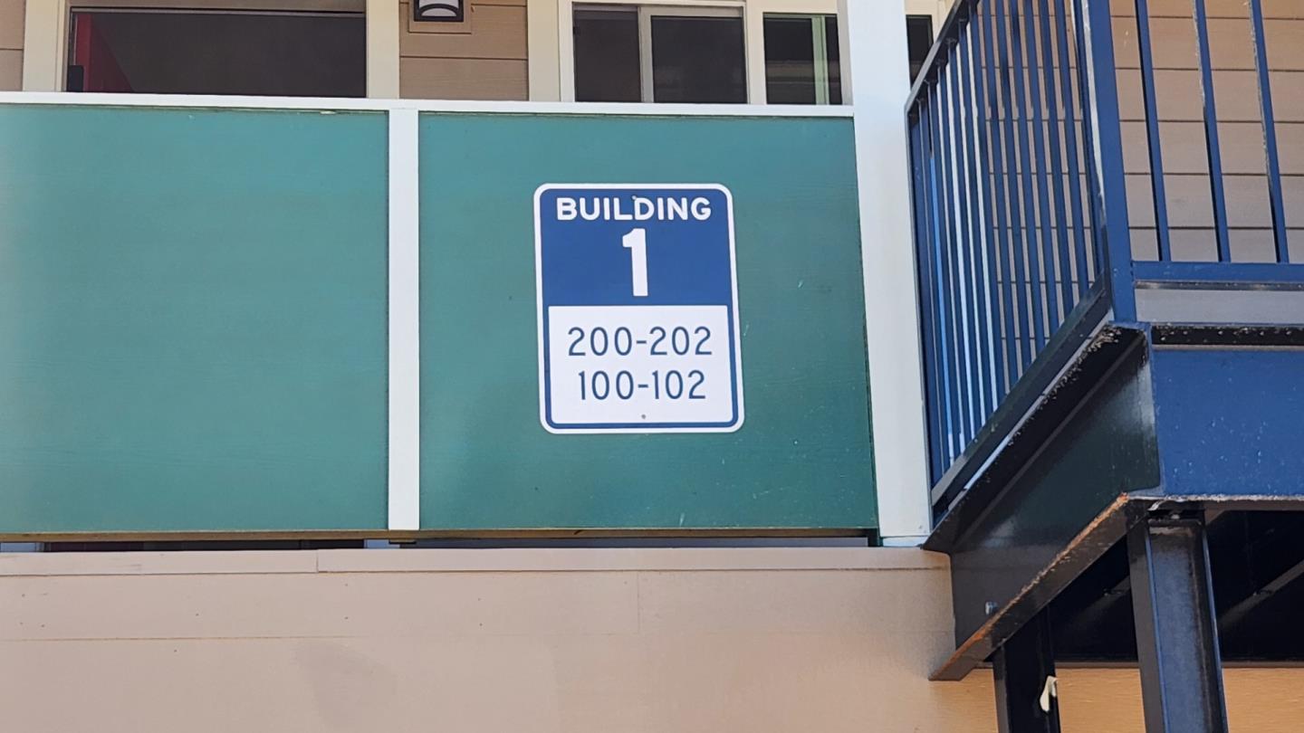 Front Image Thumbnail for ML82018790