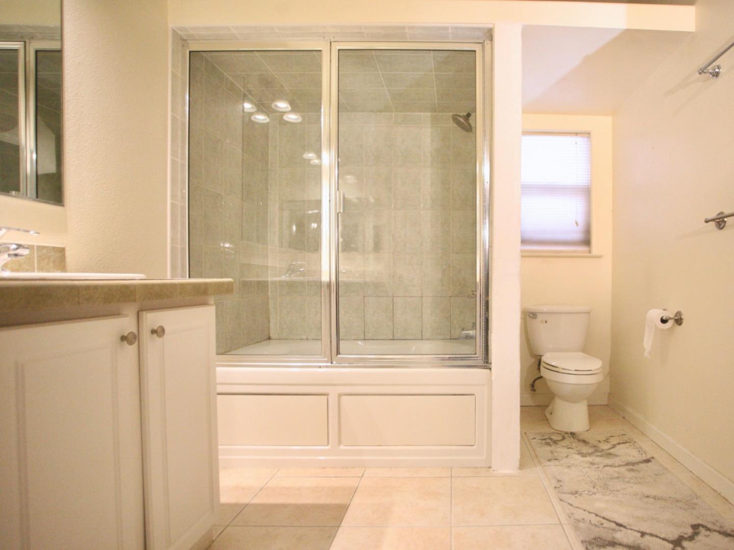 Detail Gallery Image 20 of 42 For 427 Shorewood Ln #427,  San Jose,  CA 95134 - 4 Beds | 3 Baths