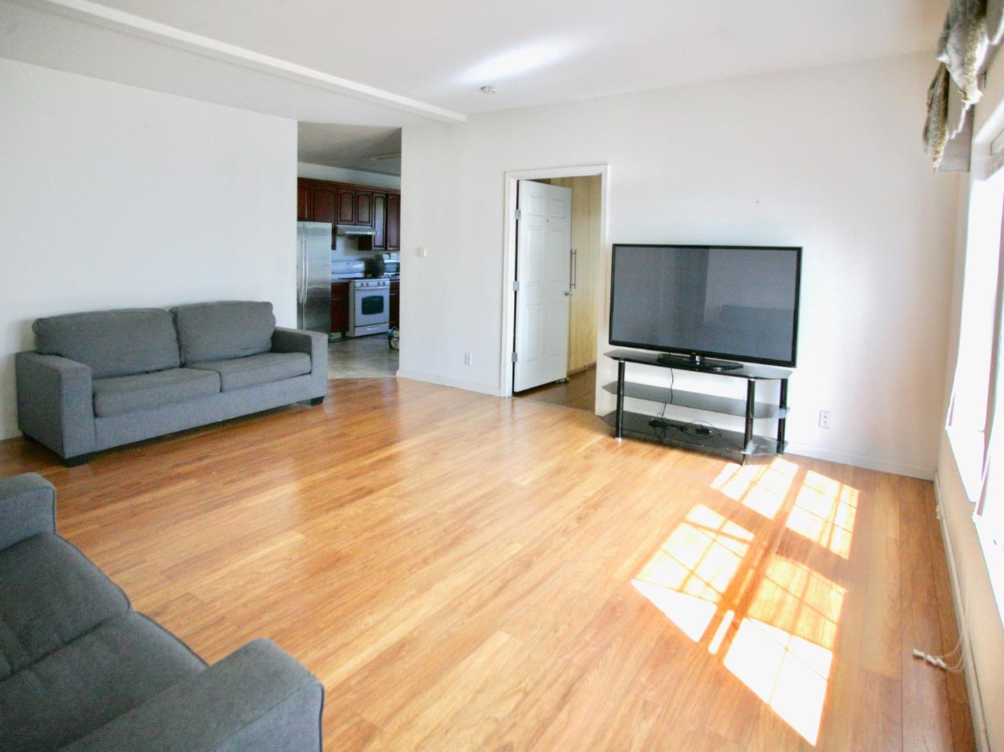 Detail Gallery Image 5 of 42 For 427 Shorewood Ln #427,  San Jose,  CA 95134 - 4 Beds | 3 Baths