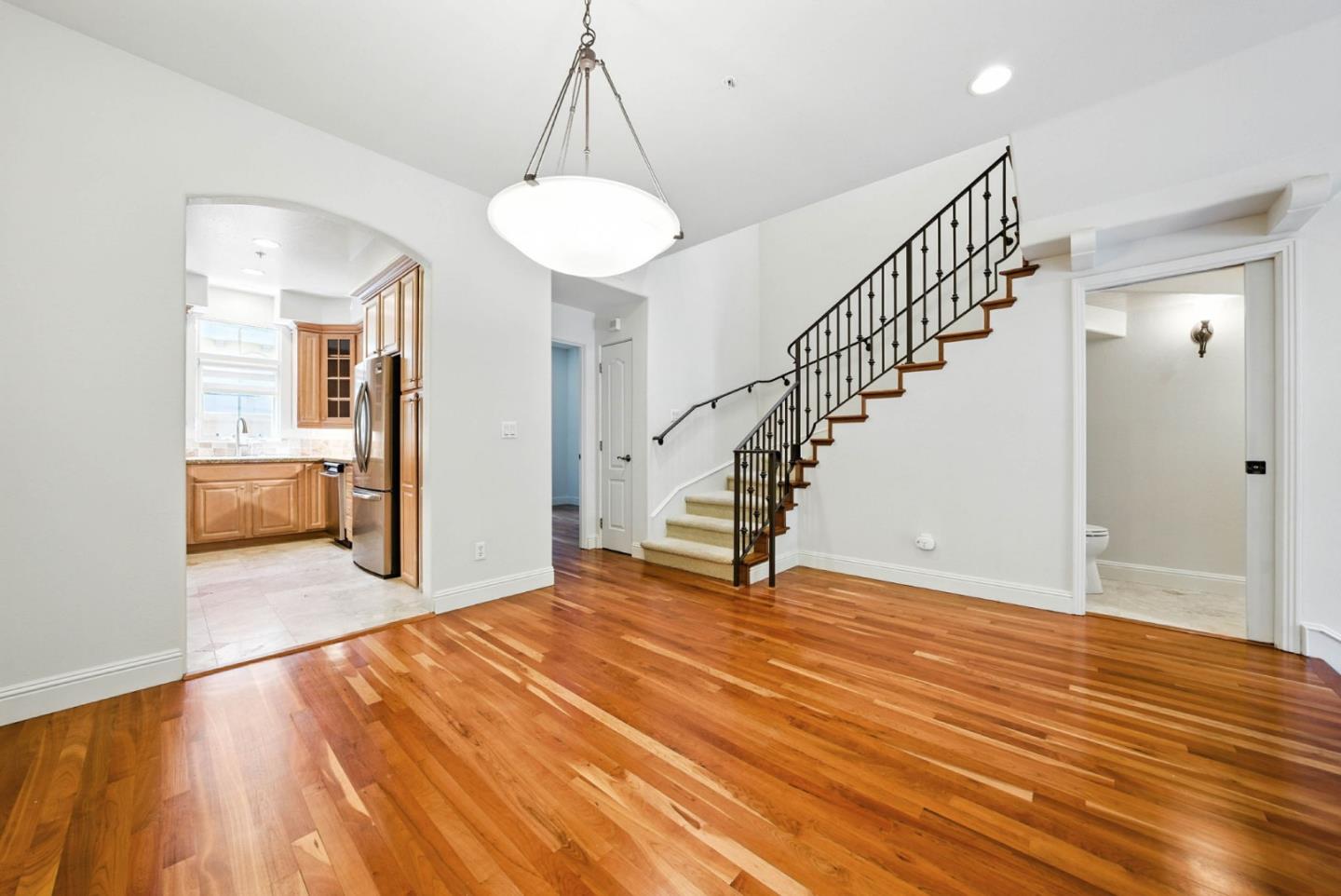 Detail Gallery Image 12 of 47 For 484 Gabilan St, Los Altos,  CA 94022 - 3 Beds | 2/1 Baths