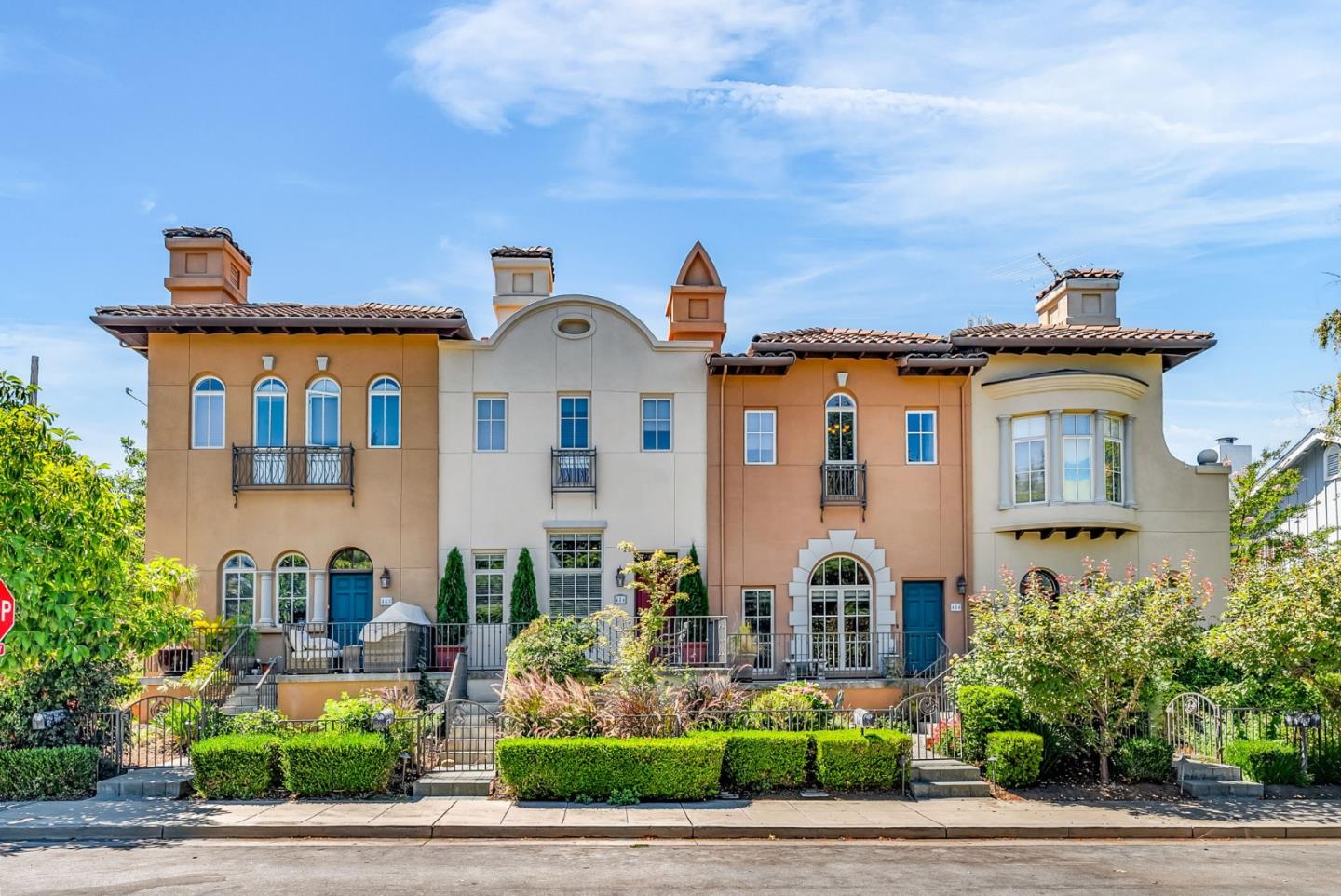 Detail Gallery Image 2 of 47 For 484 Gabilan St, Los Altos,  CA 94022 - 3 Beds | 2/1 Baths