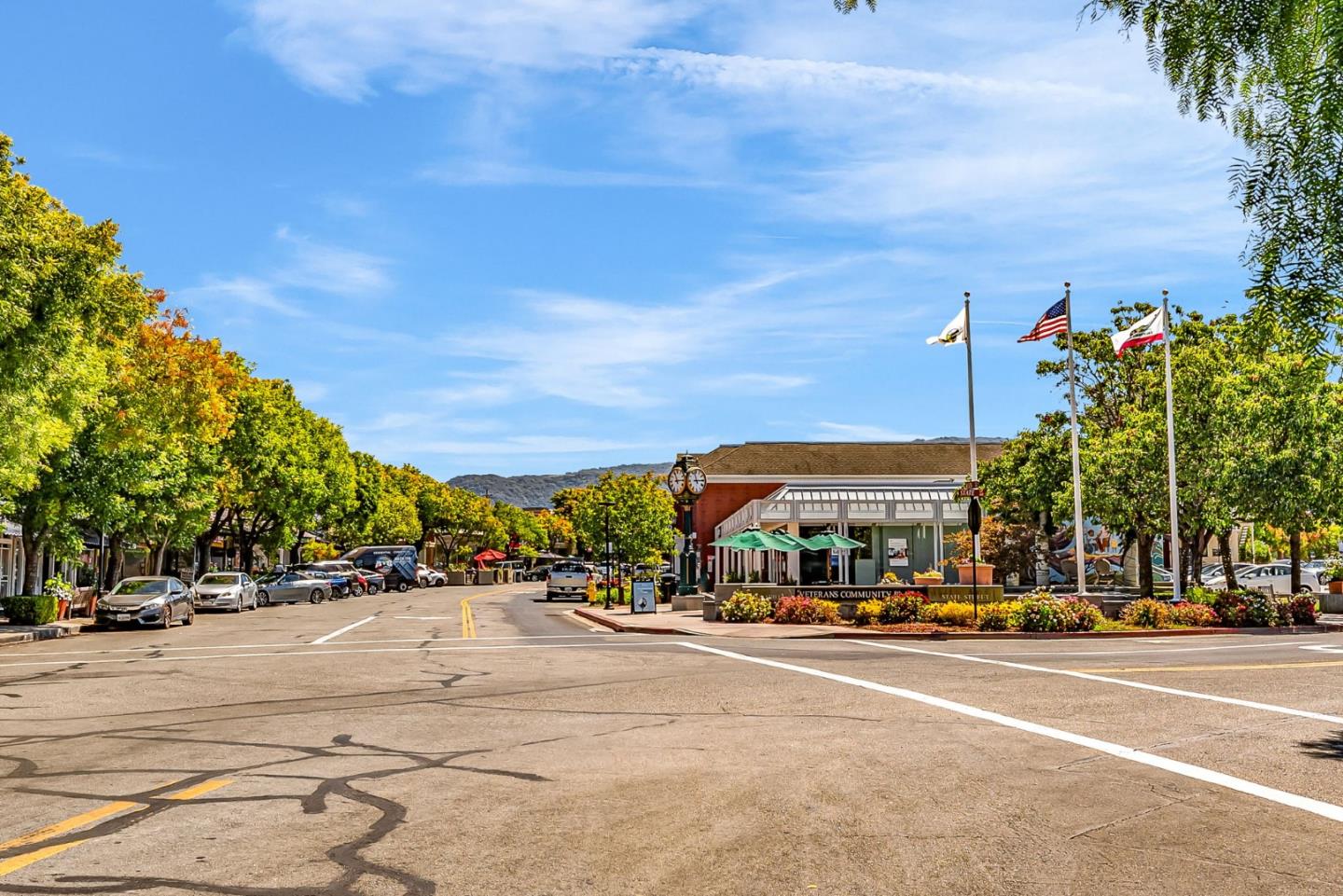 Detail Gallery Image 45 of 47 For 484 Gabilan St, Los Altos,  CA 94022 - 3 Beds | 2/1 Baths