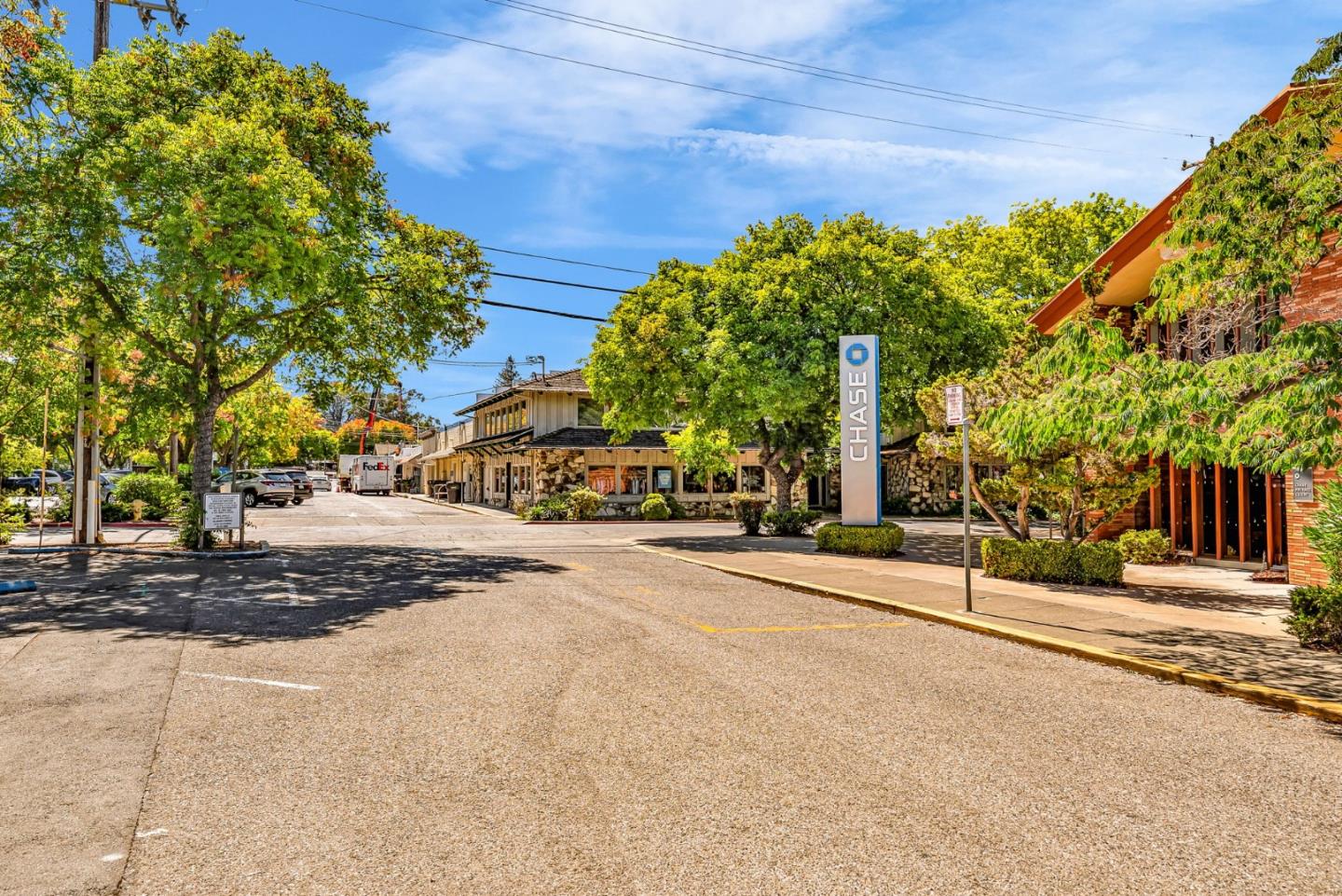 Detail Gallery Image 46 of 47 For 484 Gabilan St, Los Altos,  CA 94022 - 3 Beds | 2/1 Baths
