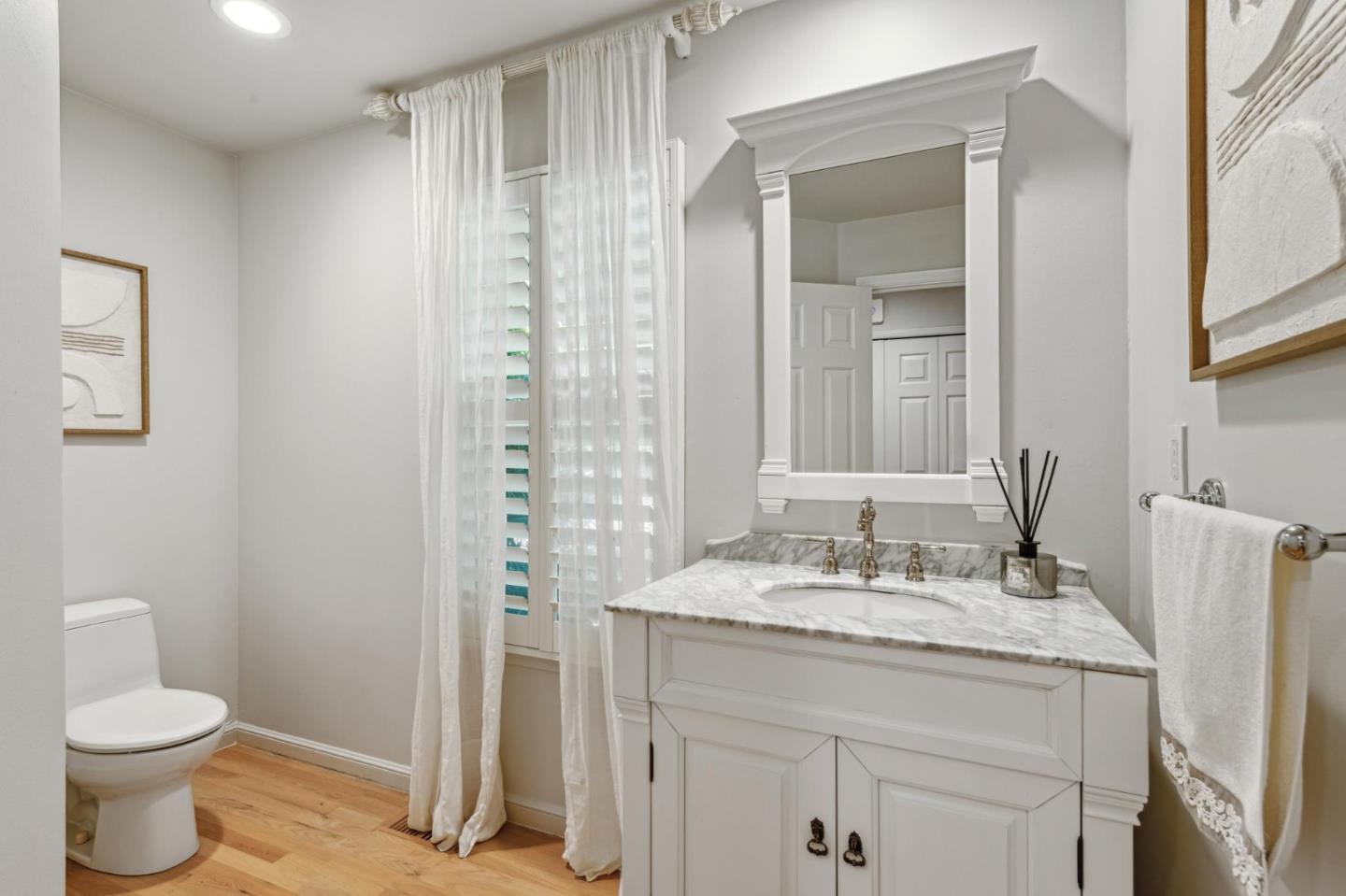 Detail Gallery Image 13 of 85 For 2360 Holly Oak Dr, Danville,  CA 94506 - 4 Beds | 3/1 Baths