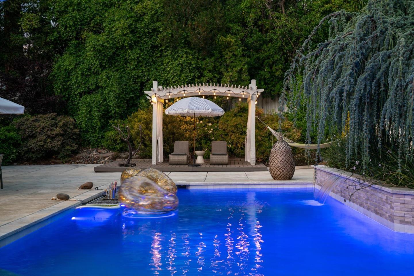 Detail Gallery Image 37 of 85 For 2360 Holly Oak Dr, Danville,  CA 94506 - 4 Beds | 3/1 Baths