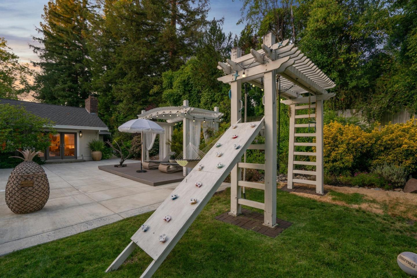 Detail Gallery Image 45 of 85 For 2360 Holly Oak Dr, Danville,  CA 94506 - 4 Beds | 3/1 Baths