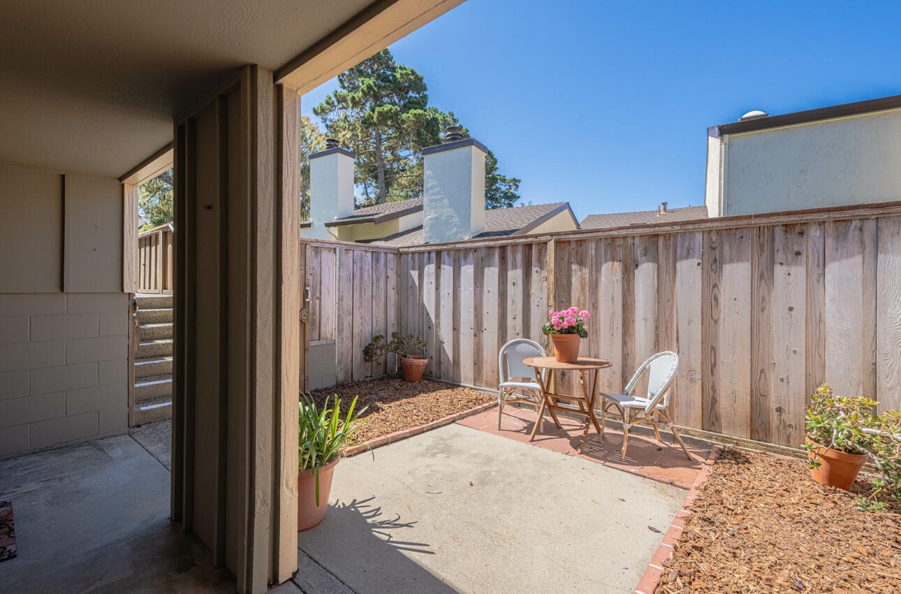 Detail Gallery Image 11 of 29 For 616 Sage Ct, Pacific Grove,  CA 93950 - 2 Beds | 2 Baths