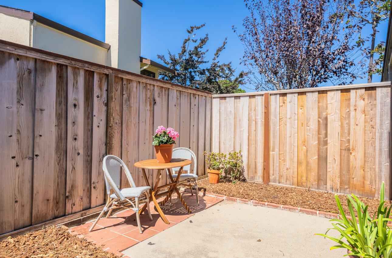 Detail Gallery Image 12 of 29 For 616 Sage Ct, Pacific Grove,  CA 93950 - 2 Beds | 2 Baths