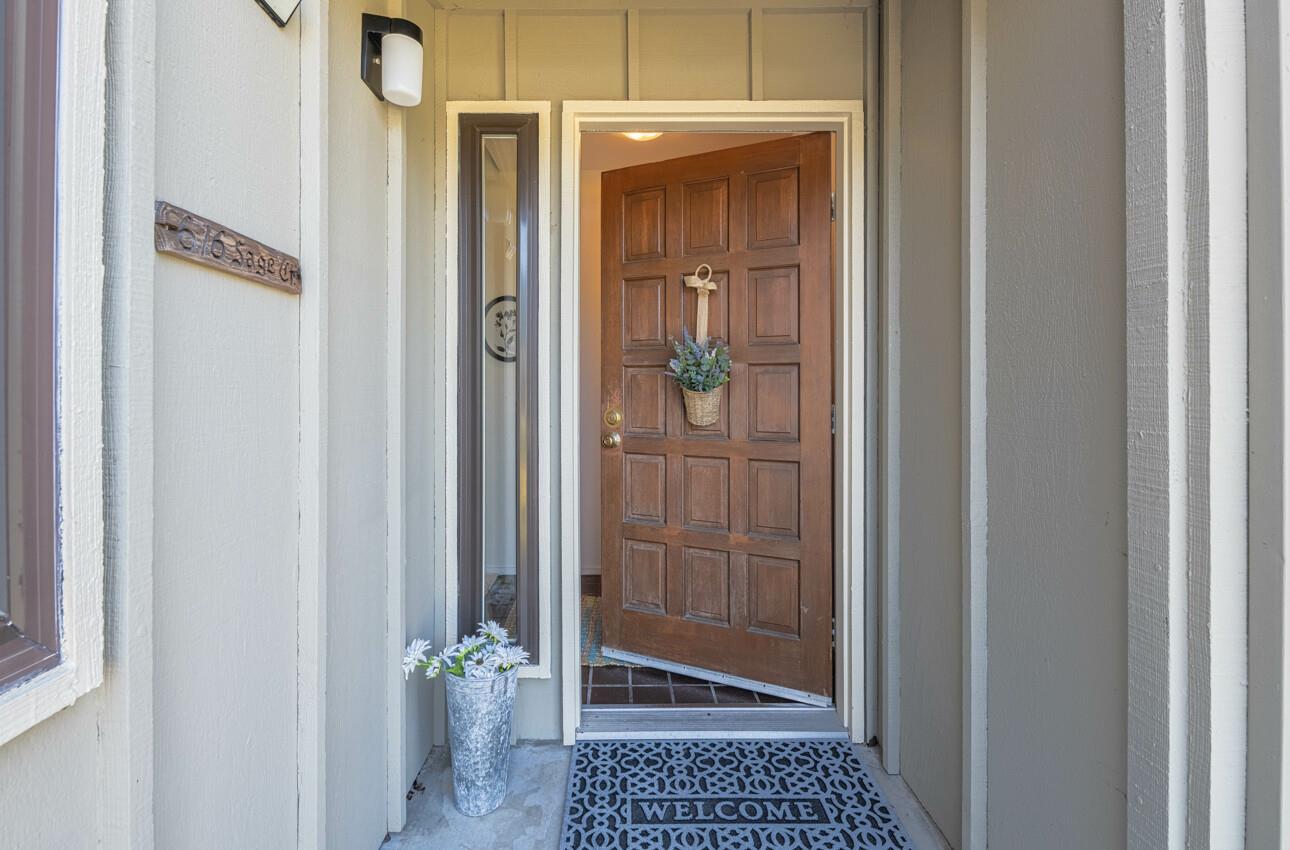 Detail Gallery Image 3 of 29 For 616 Sage Ct, Pacific Grove,  CA 93950 - 2 Beds | 2 Baths