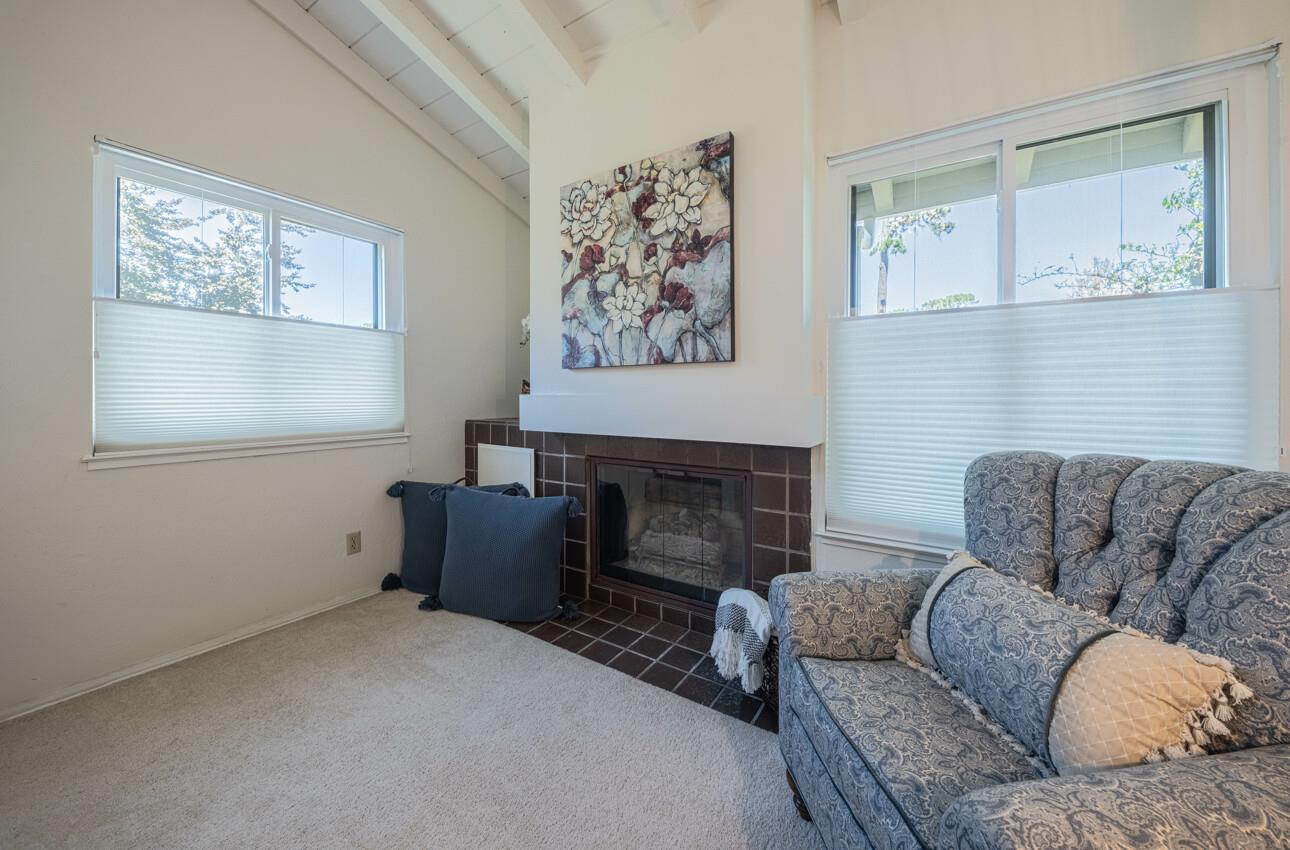 Detail Gallery Image 8 of 29 For 616 Sage Ct, Pacific Grove,  CA 93950 - 2 Beds | 2 Baths