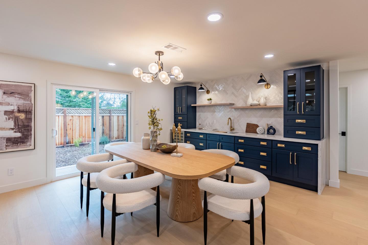 Detail Gallery Image 14 of 58 For 2083 Louise Ln, Los Altos,  CA 94024 - 4 Beds | 3/1 Baths